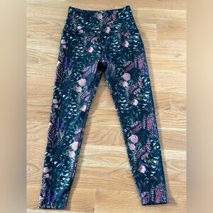Beyond Yoga Leggings, Botanical Floral Print on Black Background, Size S
